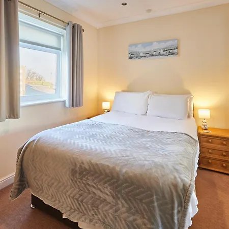 Host & - Beach View Osgodby